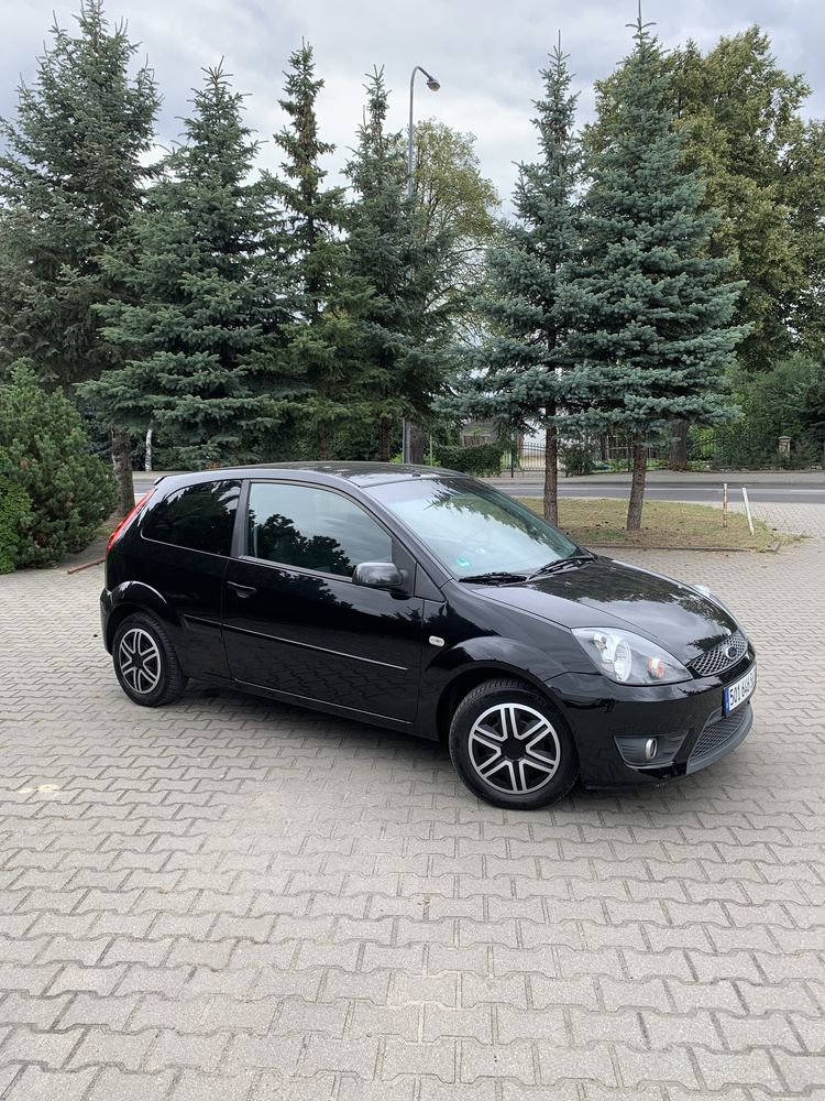 Ford Fiesta mk6  pakiet ST 1.3 Benzyna