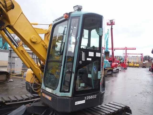 Екскаватор гусеничний Yanmar B7