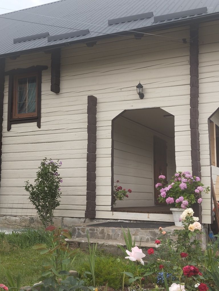 Котедж РуТа на 8-10 чоловік відпочинок у Карпатах
