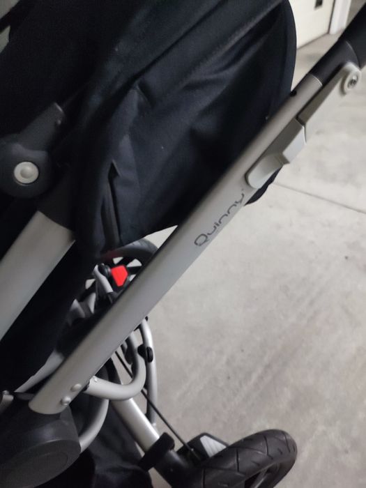 Carrinho de passeio quinny