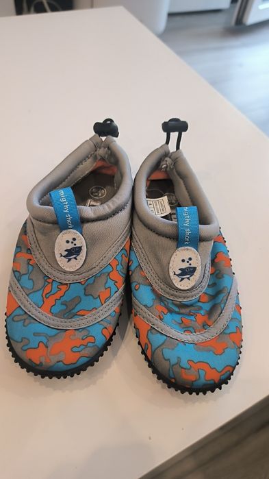 Nowe buty do wody Lupilu rozmiar 26