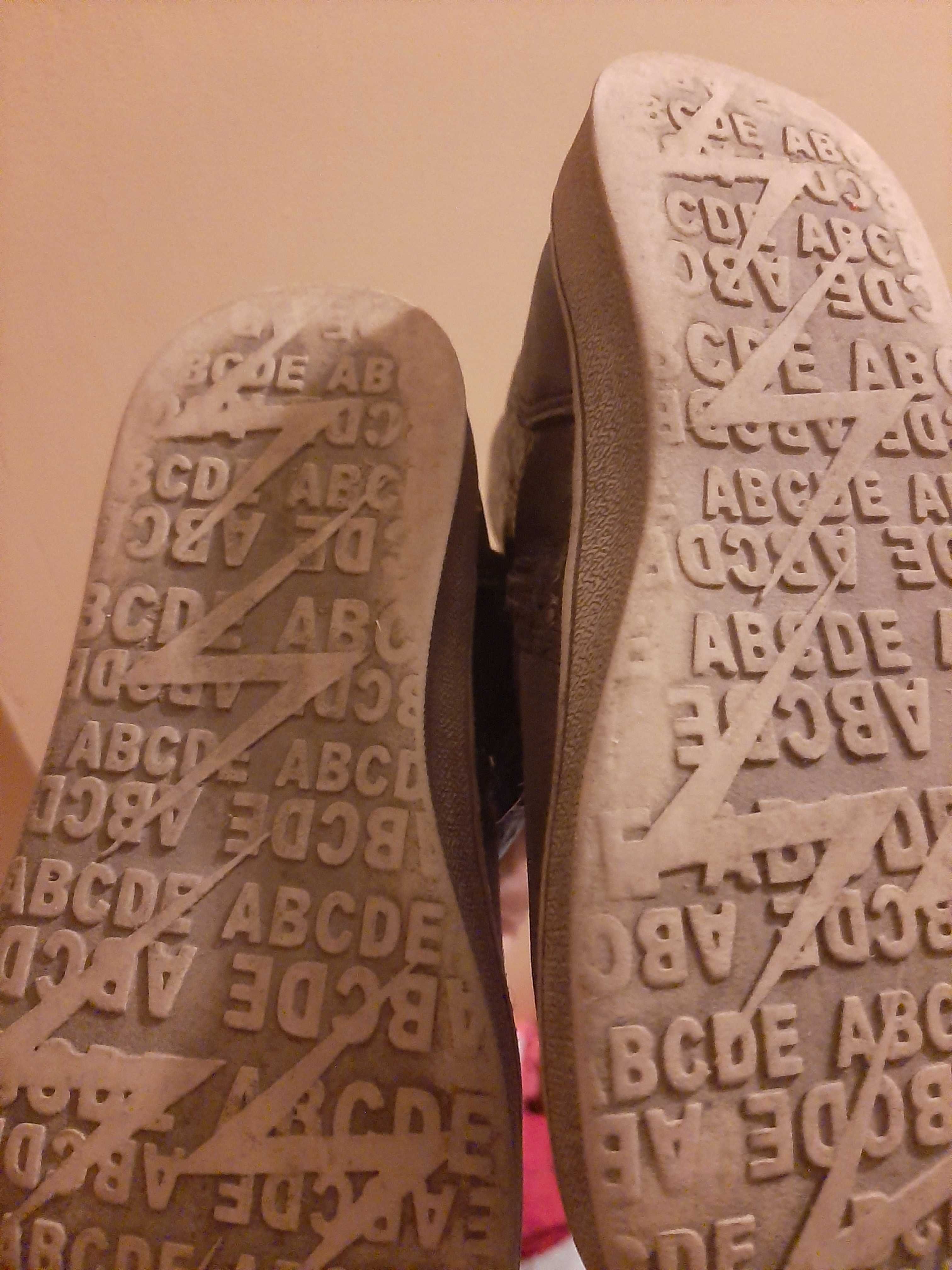 Buty dziewczęce 29roz. Kozaki zimowe