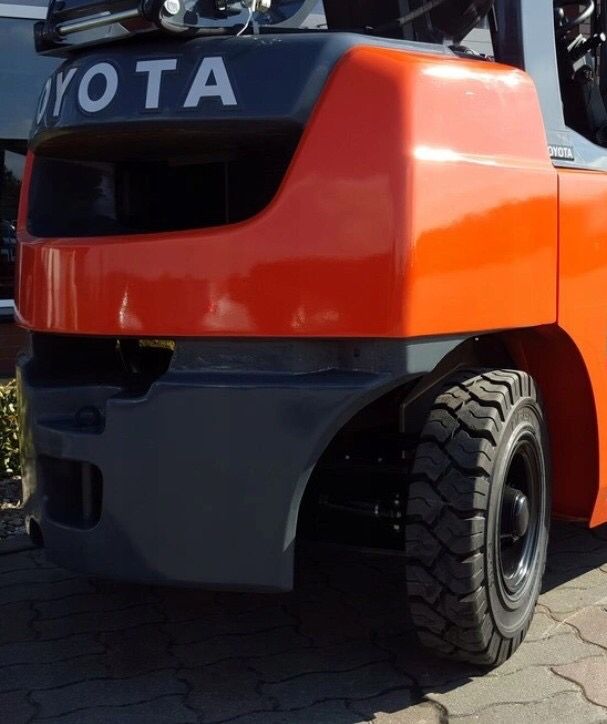 Новый Вилочный Погрузчик Навантажувач  Toyota