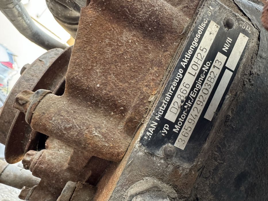 Двигун Двигатєль Ман D2866LOH25