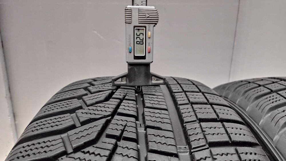 Шини 215/55R18. Hankook Winter. 8,2мм. 225