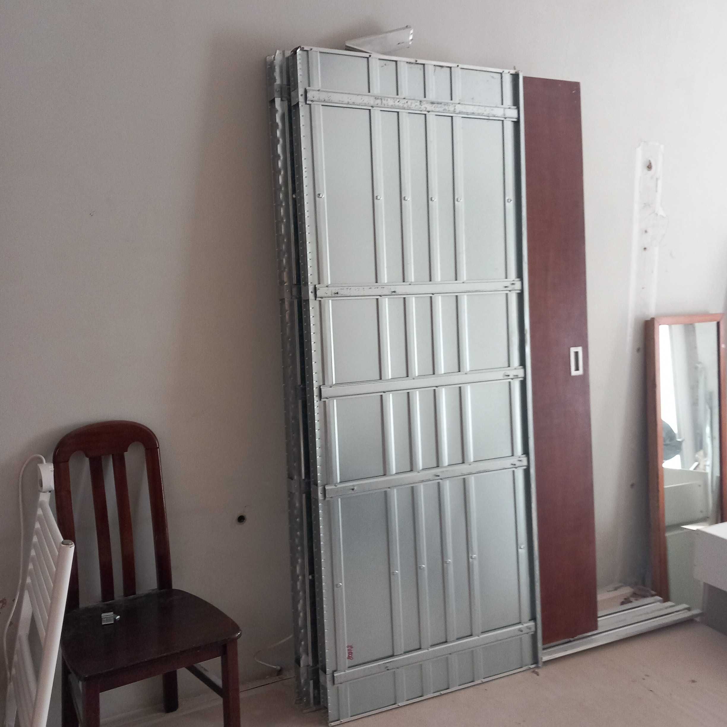 2 portas de correr cassete