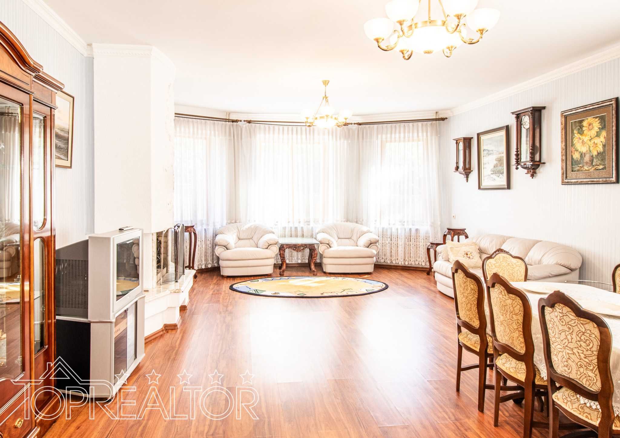 В продаже 2-этажный дом с банькой на Алексеевке (на Олексіївці)!