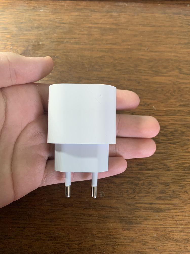 Блок живлення Apple 20W USB-C Power Adapter