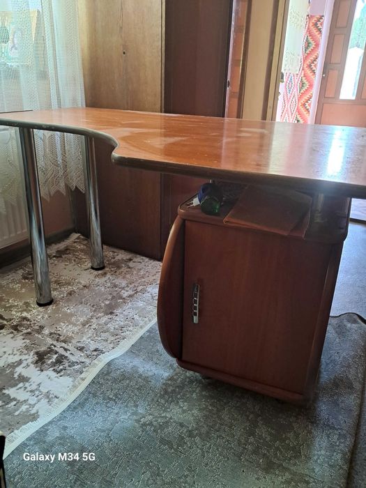 Компютерний стіл