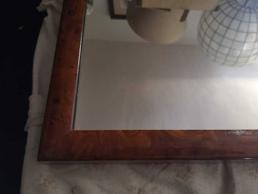 Espelho com moldura madeira acabamento raiz de nogueira