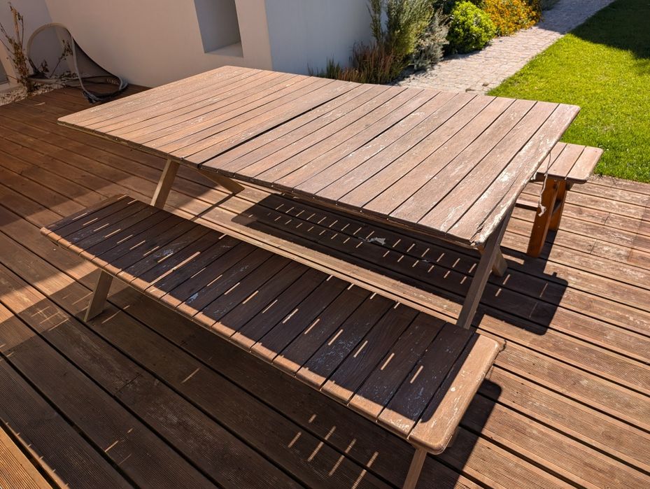 Mesa Exterior extensível com Bancos