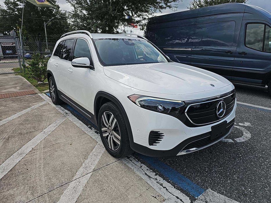 Mercedes-Benz EQB 2023 мерседес