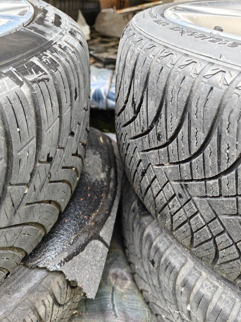 Alufelgi z oponami oryginalne od  VW Polo Cross 215/40 R17