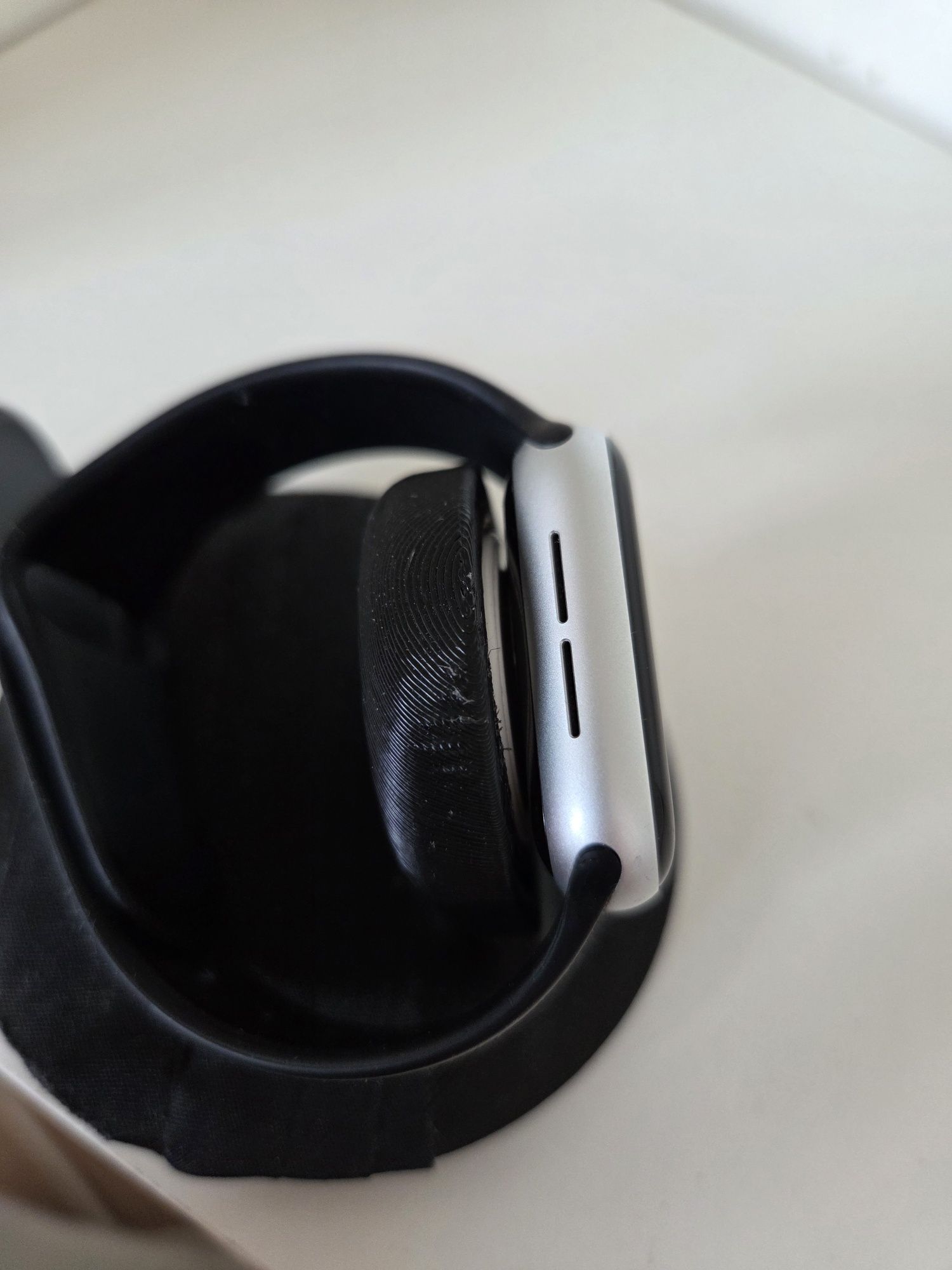 Applewach se 1gen x nike