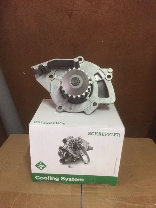 Насос водяний Ford Mondeo 4 пок. 2л (дизель)