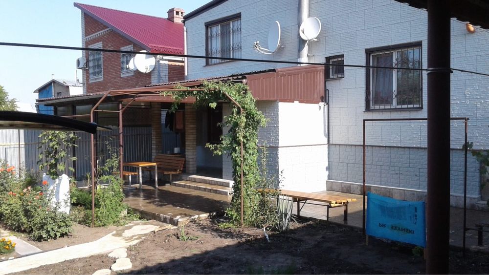 Продам будинок з ремонтом та побутовою технікою150м2