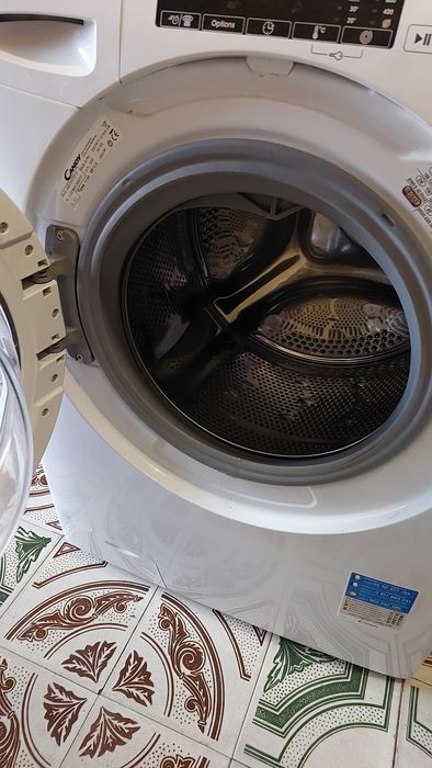 Машинка стиральна Candy бу в чудовому стані