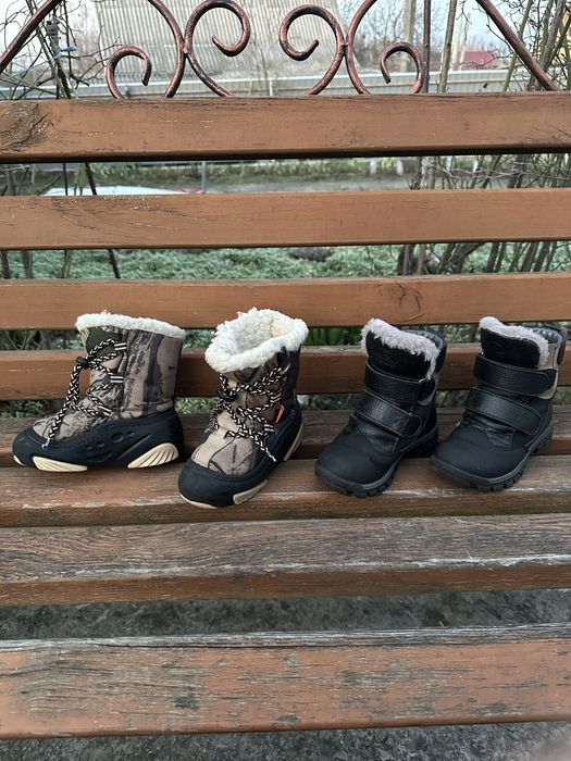 Сапожки сапоги чоботи черевики ботинки (2 пари)