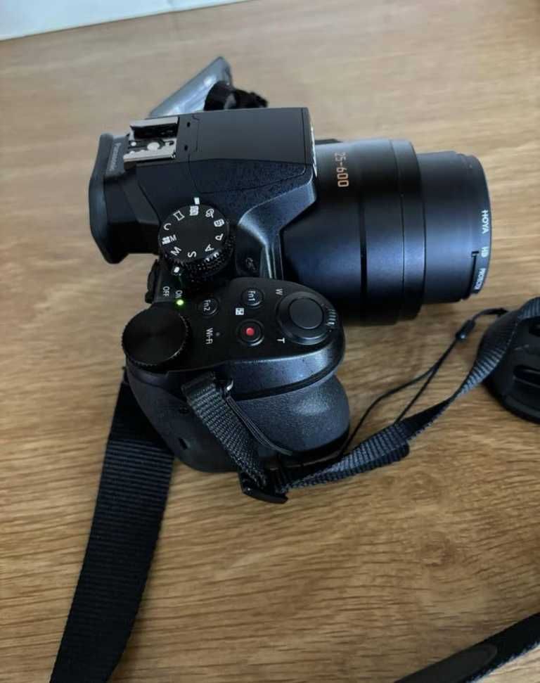 Panasonic Lumix DMC-FZ330