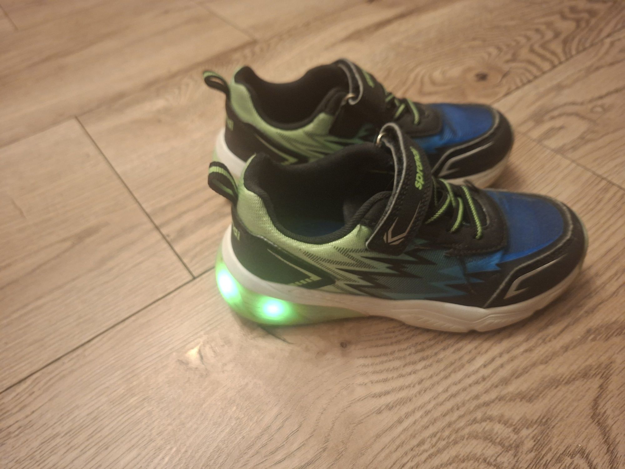 Buty sportowe adidasy