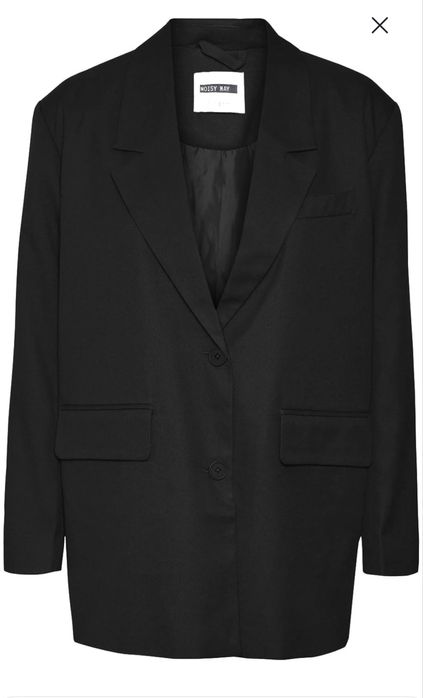 Чорний піджак. Жіночий піджак.