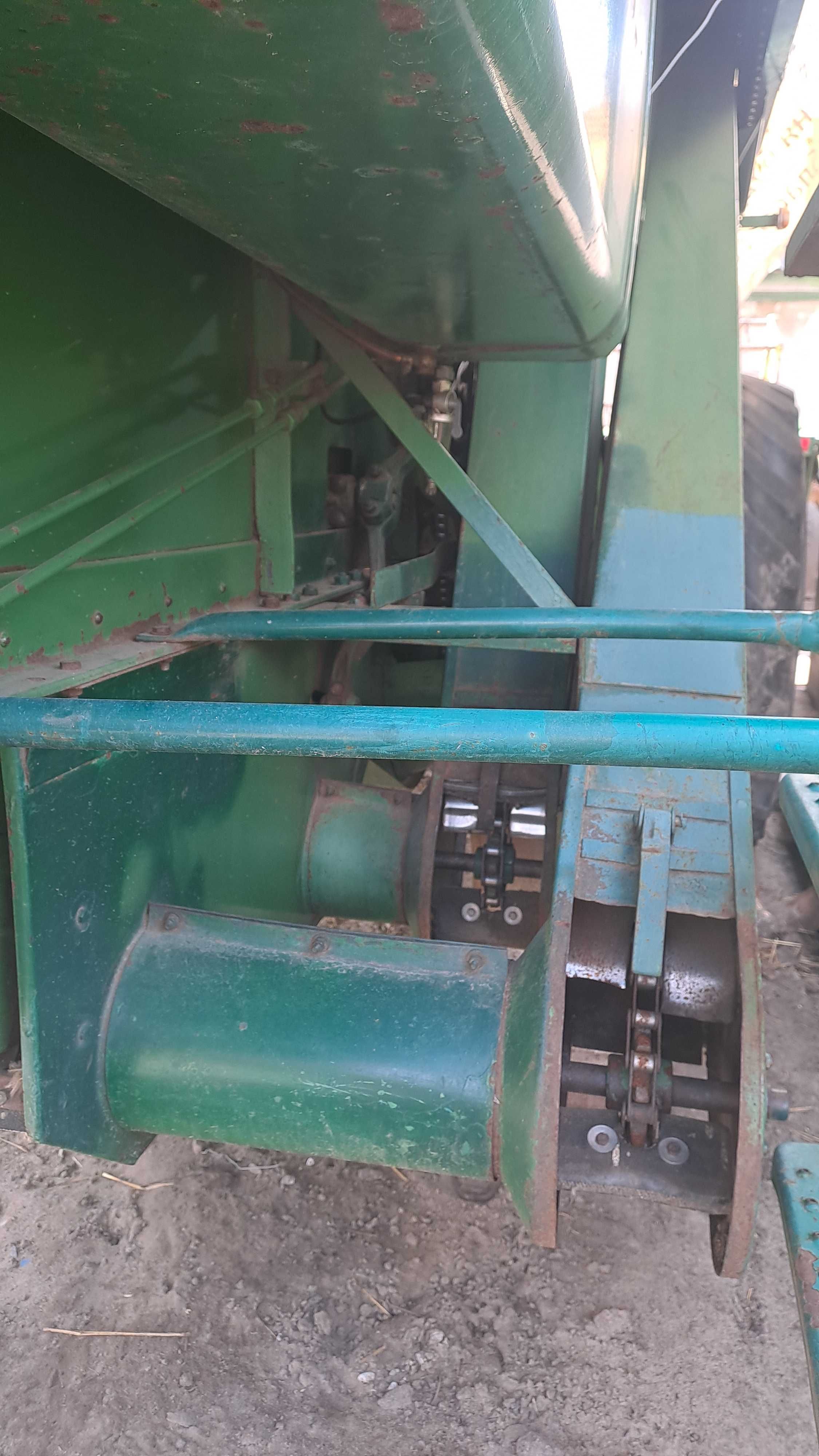 Продам комбайн John Deere 950.