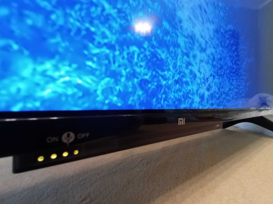 Markowy 43 cale, bardzo dobry Smart TV, UHD 4K.