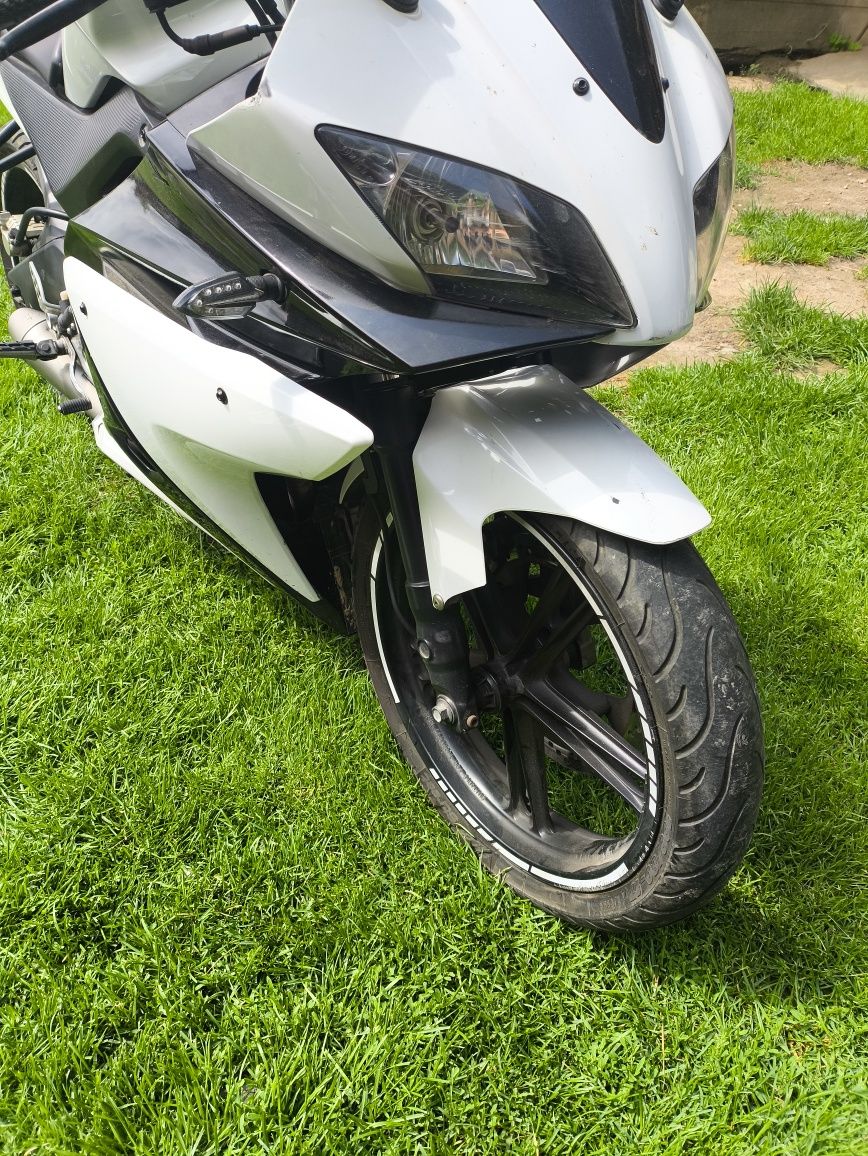 Yamaha yzf r125 ślimak czujnik licznika