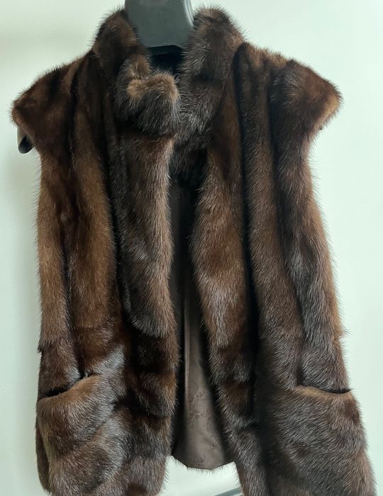 Жилет з норки коричневий