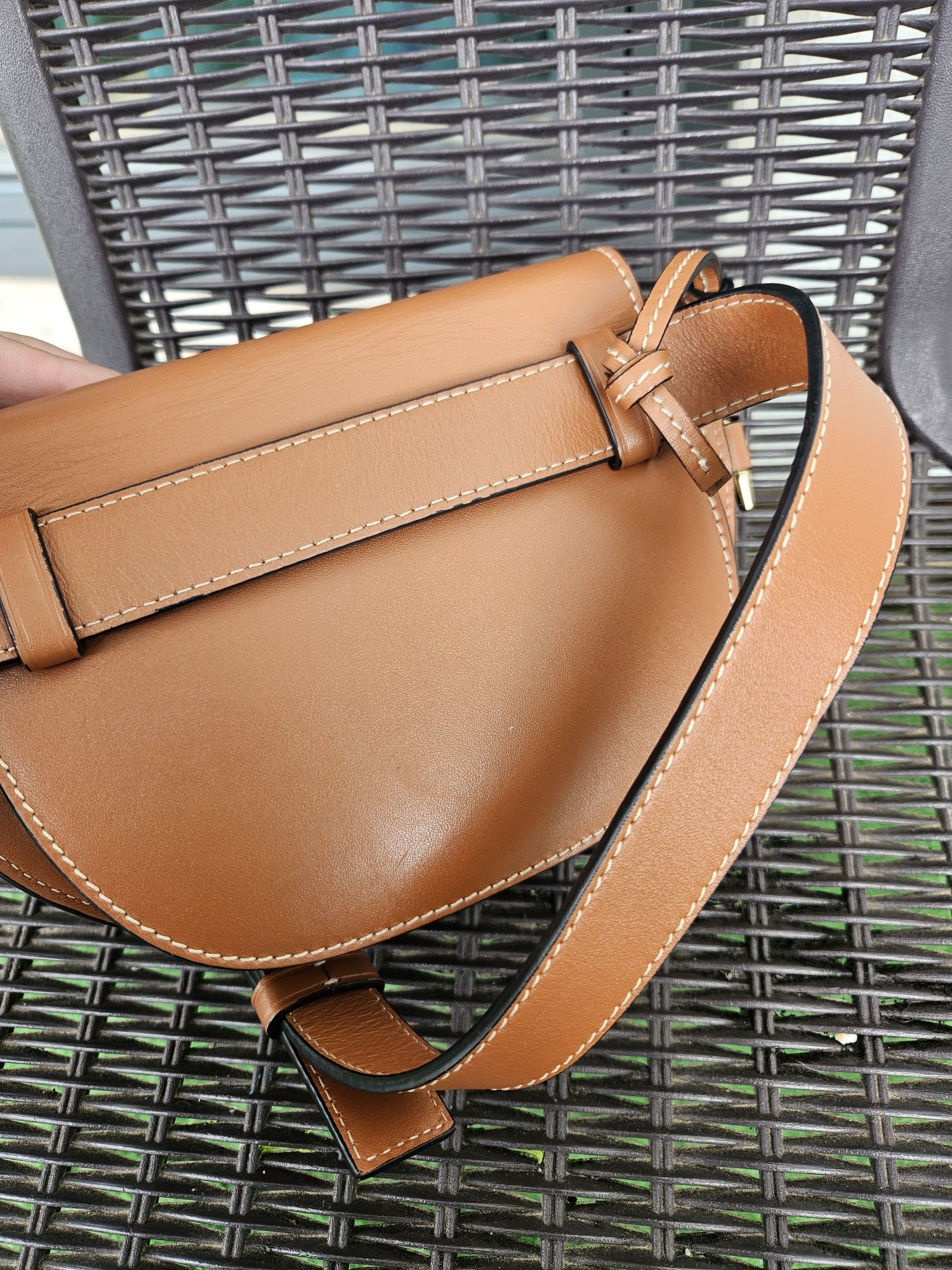 Mala loewe castanha