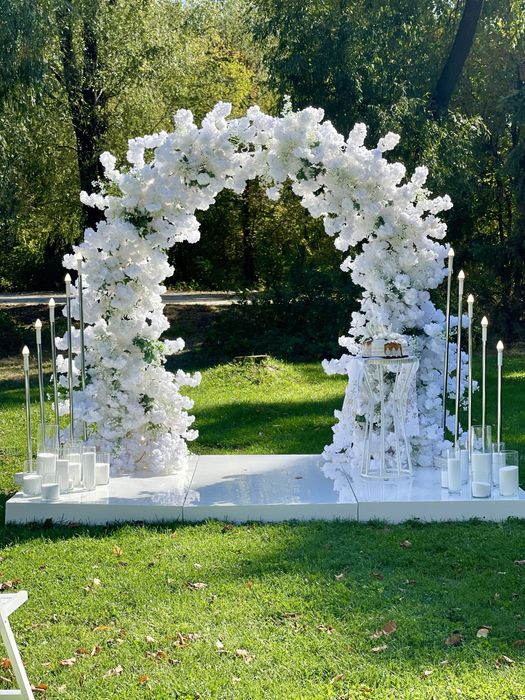 Весільний декор / Свадебный декор. Подіум круглий, подіум прямокутний