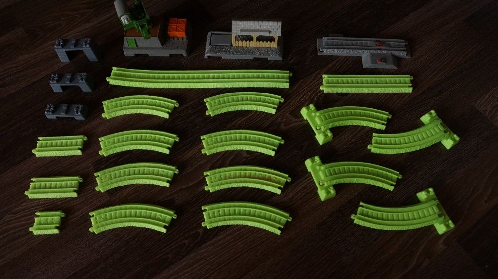 Tomek i przyjaciele duży zestaw świecące tory TrackMaster