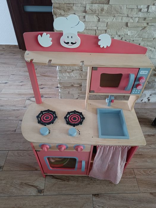 Kuchnia drewniana dla dzieci