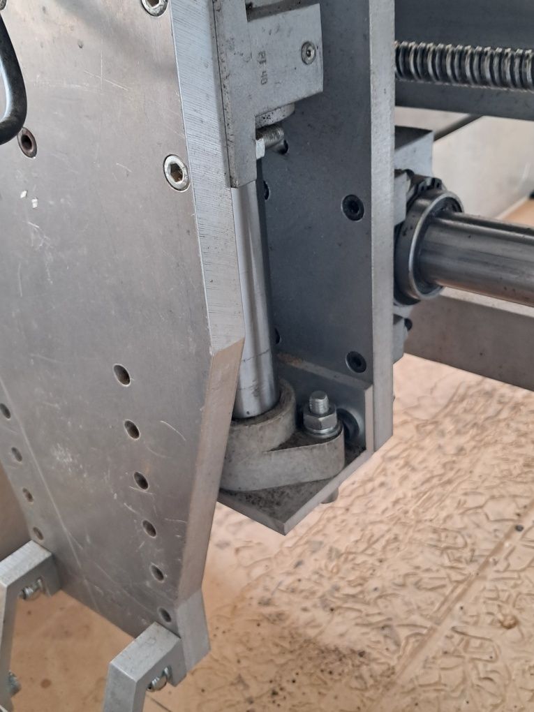 Frezarka cnc  ploter cnc 4 oś