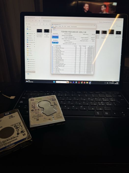 Продам HDD на 1 тб з ідеальними смартами!