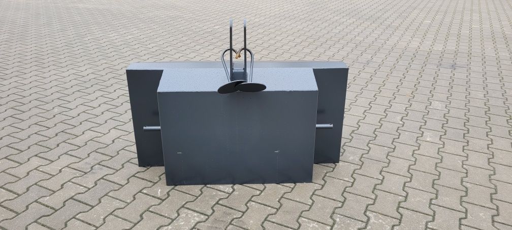 Balast do ciągnika na TUZ obciążnik Metal-Technik 800Kg 700, 1000