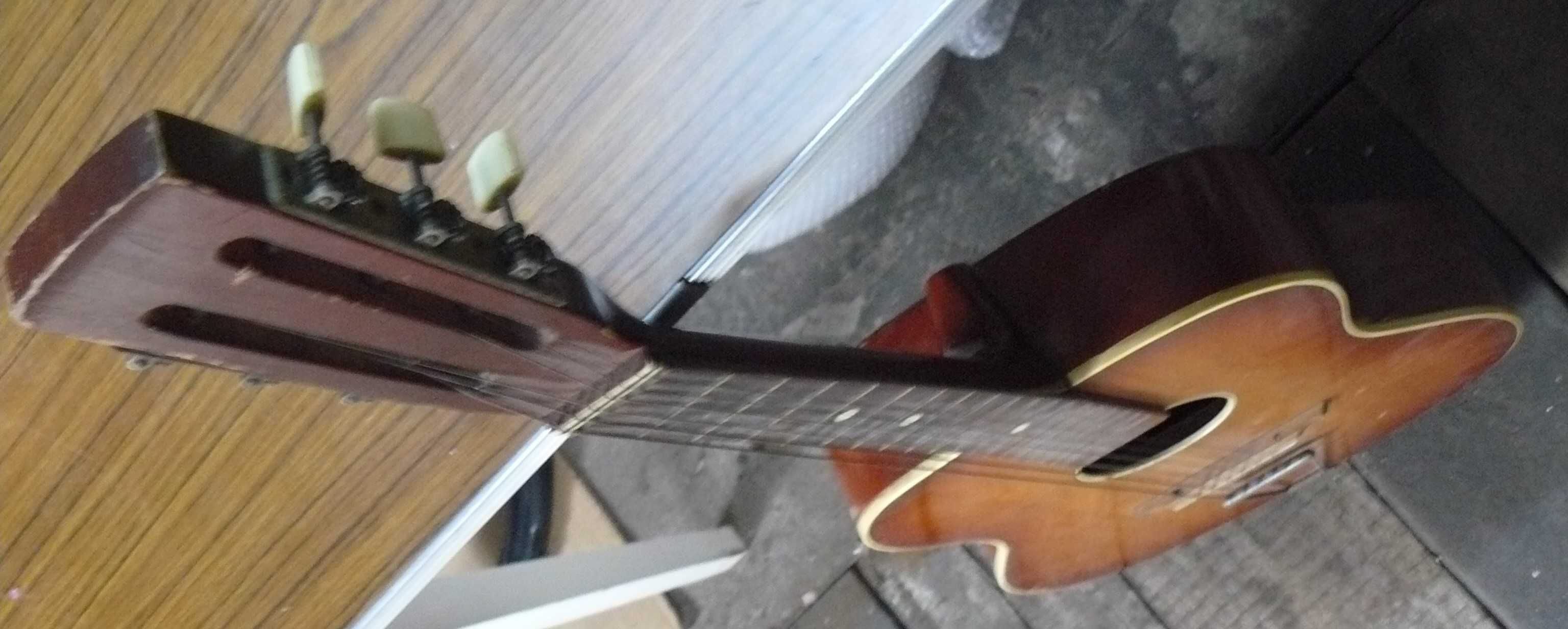 Gitara klasyczna pudło 73 rok z prl-u