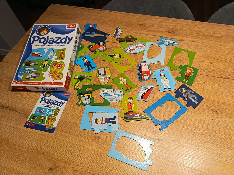 Sprzedam ukladanke pojazdy
