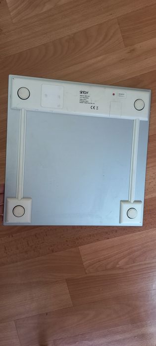 Весы напольные..