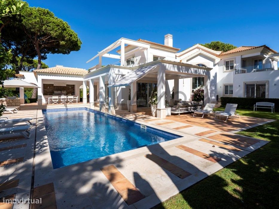 Classe e Luxo, moradia de 4 Quartos na Quinta do Lago
