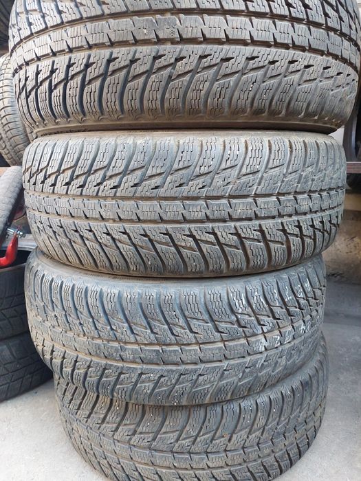 Зима. 235/60/17. Нокиан. Комплект, Резина, Шины.