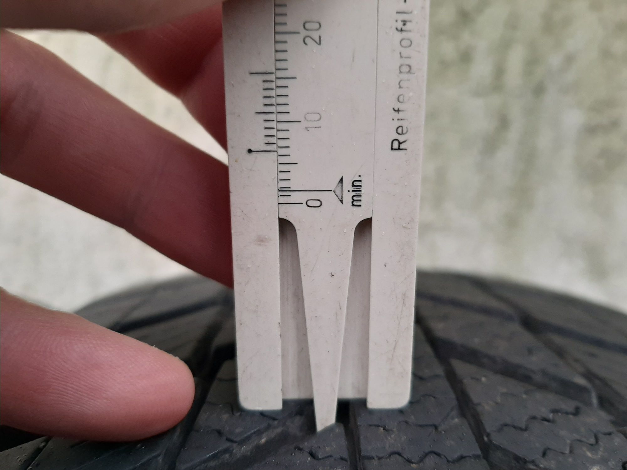 2x Opony całoroczne 185/55R15 Nexen NBlue 4Season 6,5mm 2020r