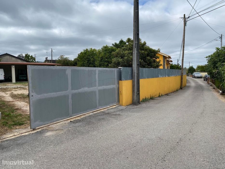 Moradia T4 para venda