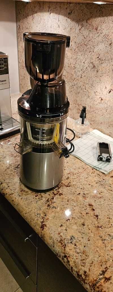 Wyciskarka BIOCHEF Atlas Whole Slow Juicer