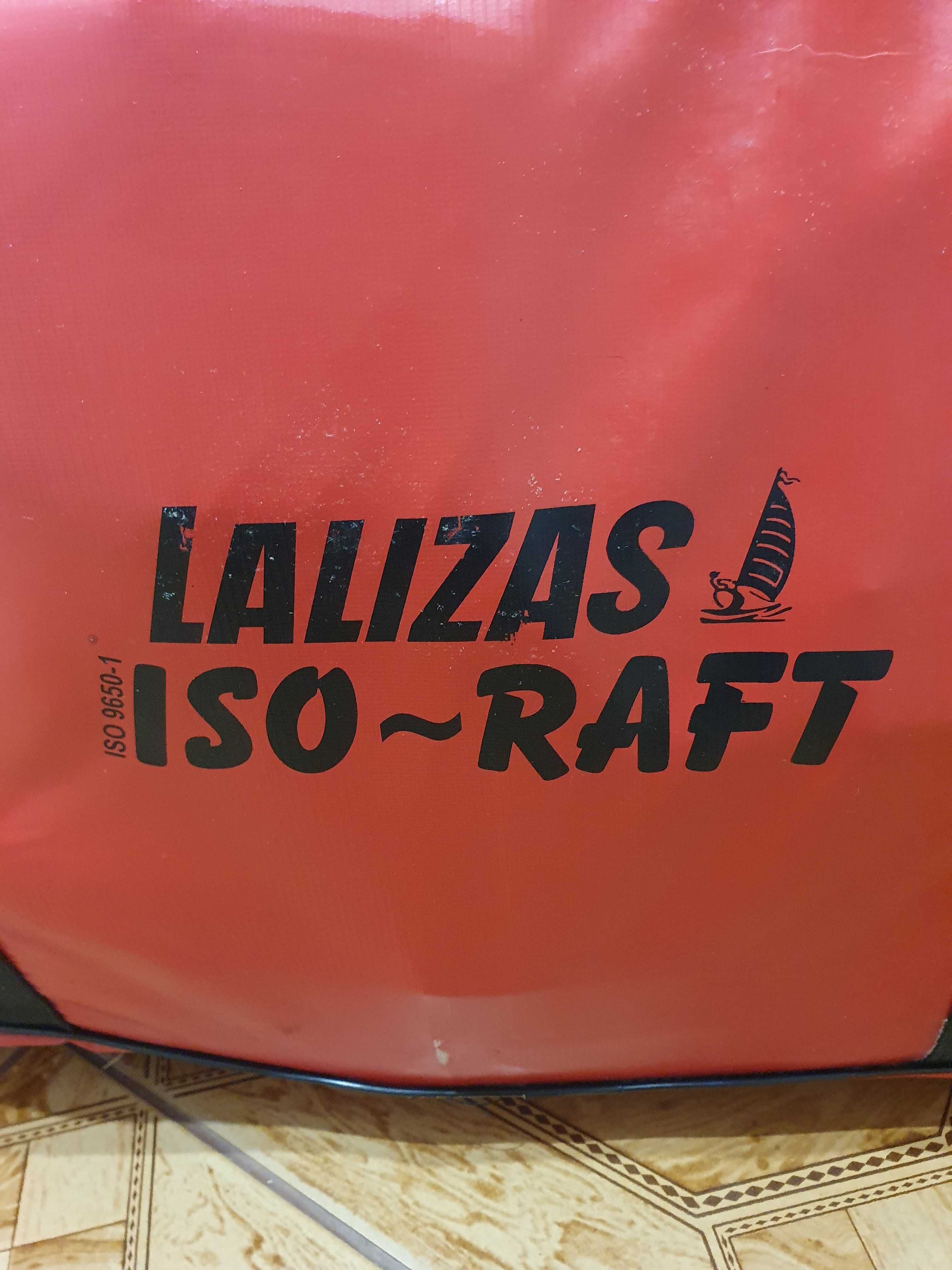 Tratwa ratunkowa na 8 osób.                Bez atestu