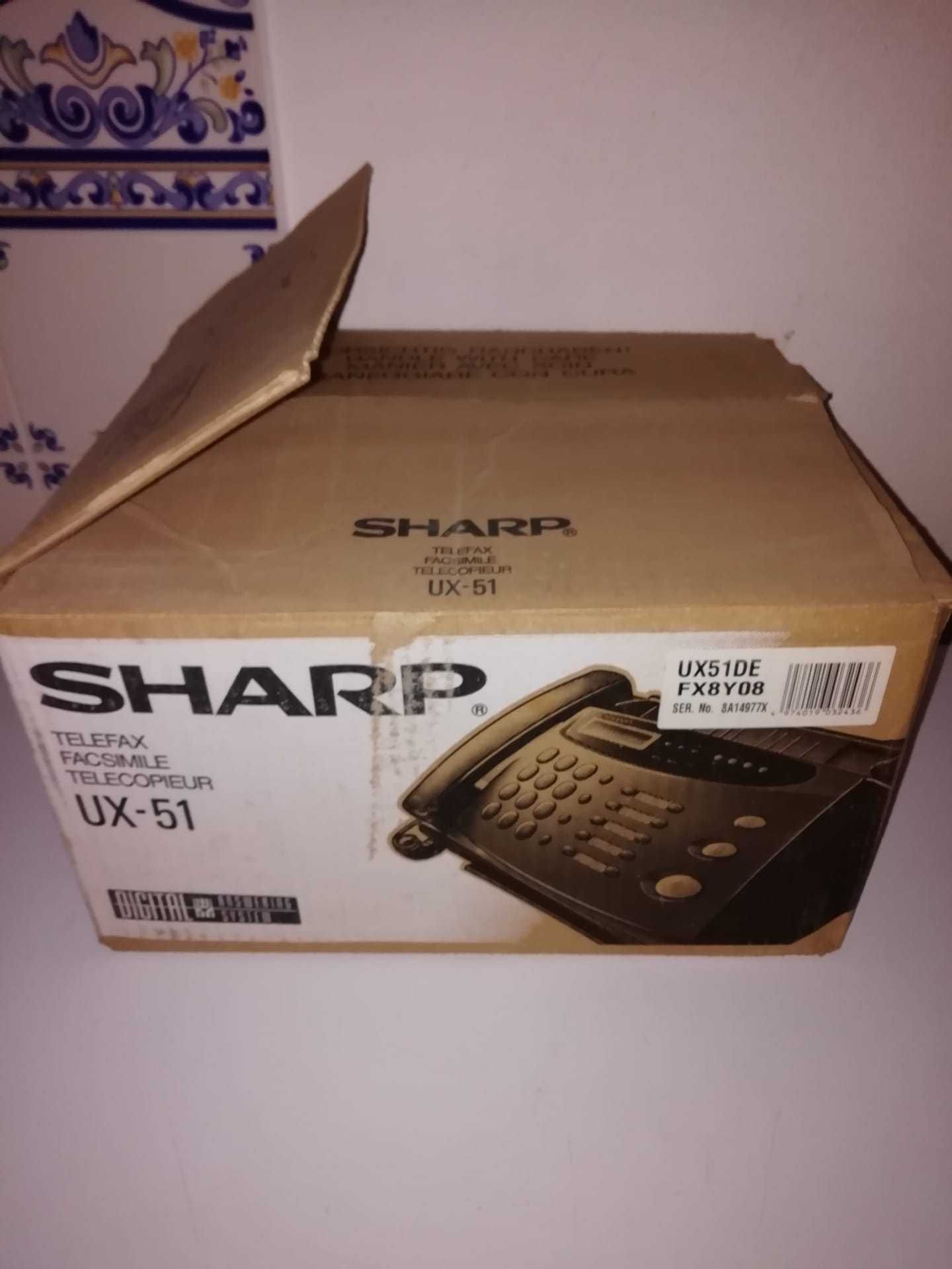 Telefone e fax da marca Sharp