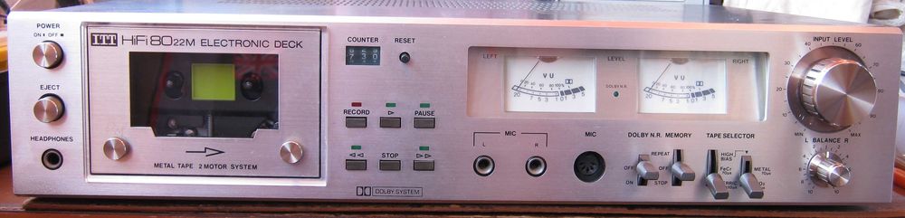 Касетна дека продам