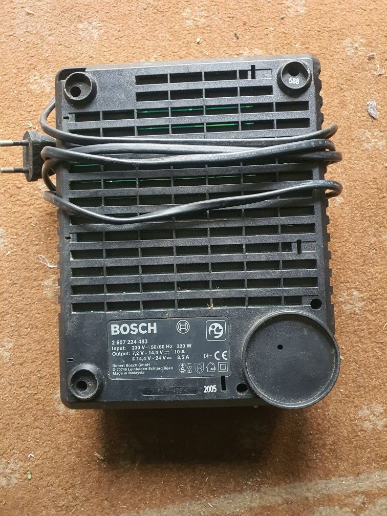 Ładowarka Bosch AL 15 FC 2498