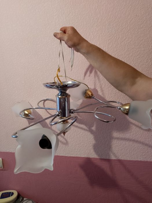 Світильник на 6 плафонів(без плафонів)