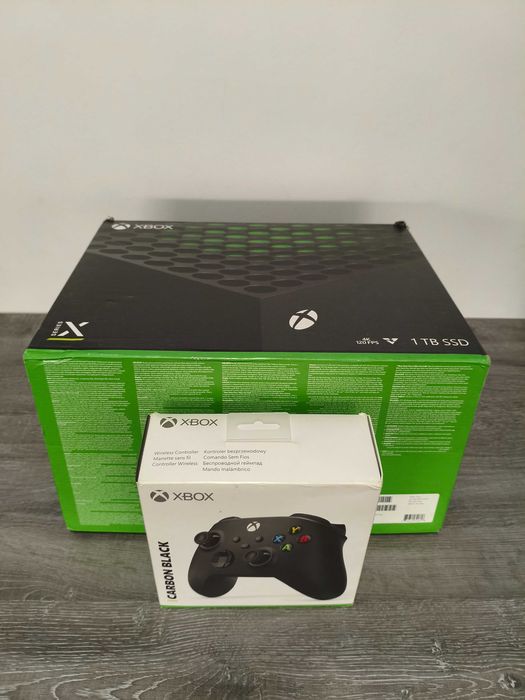 konsola XBOX SERIES X 1000gb + zestaw 9 GIER + 2 PADY